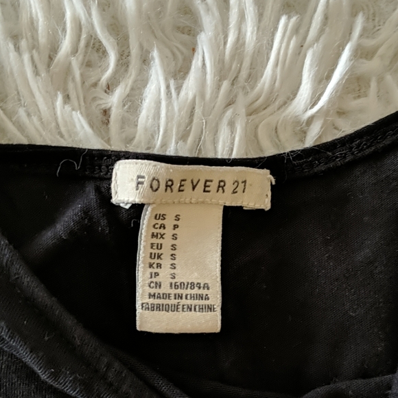 Black tank top - Picture 2 of 3